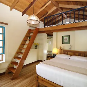 Vieja Cuba Hotel Quito