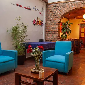 Casa De Rosas *** Cuenca