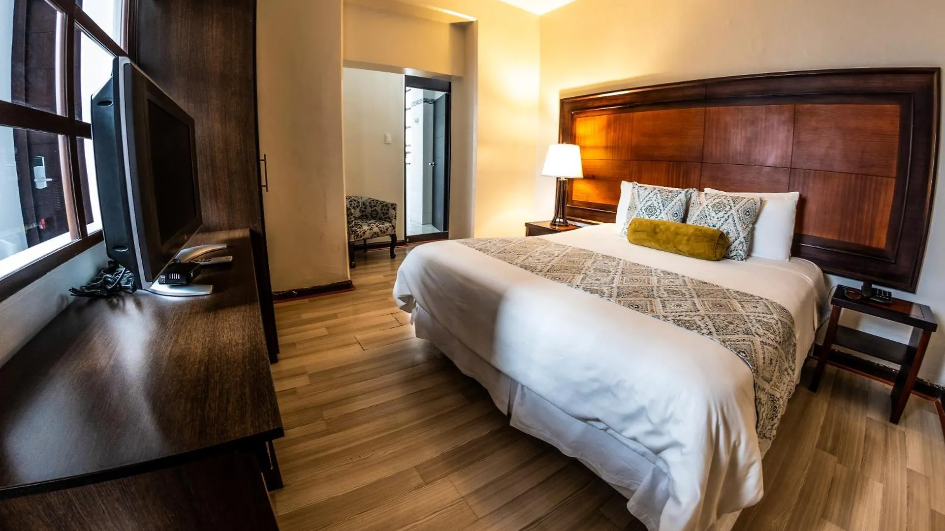 Hotel Cuenca 3*,